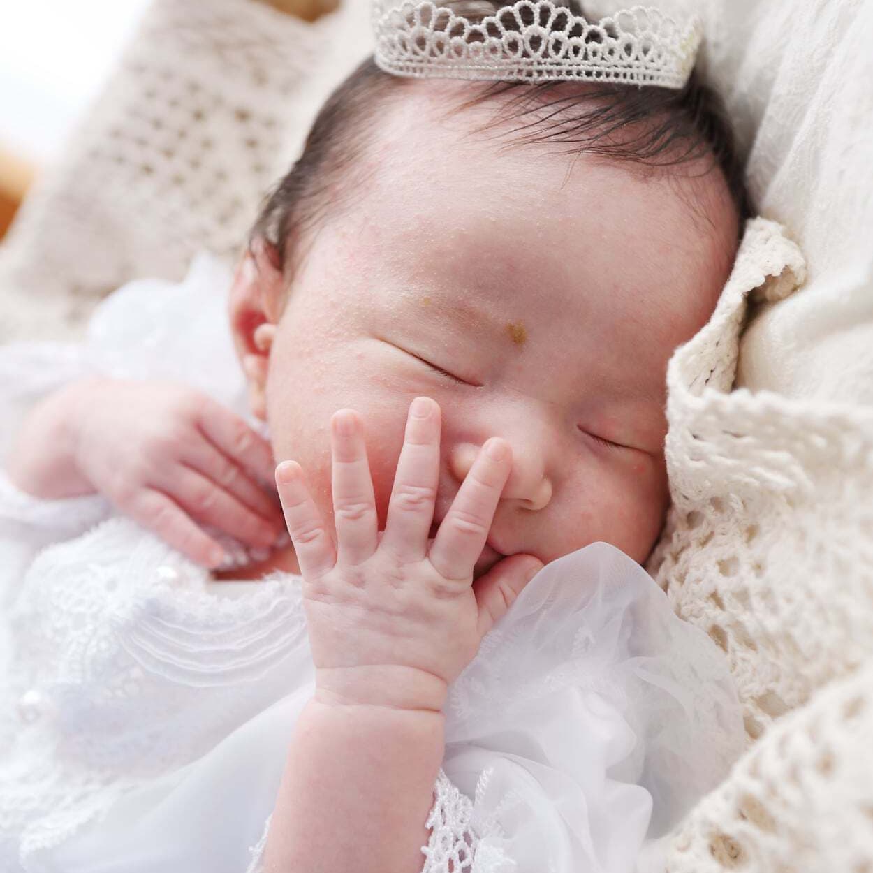 生まれたばかりの赤ちゃん